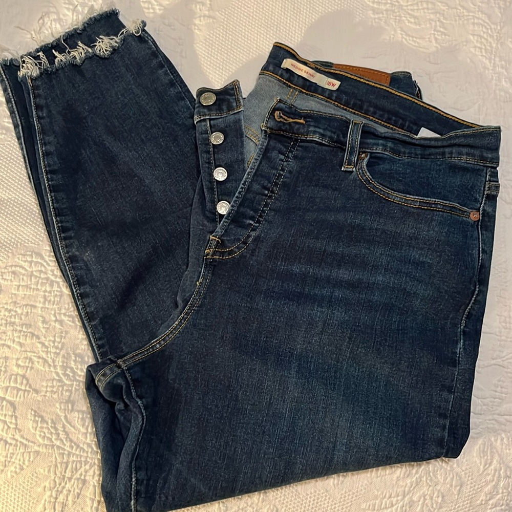Levi's 18W Wedgie Skinny Jeans